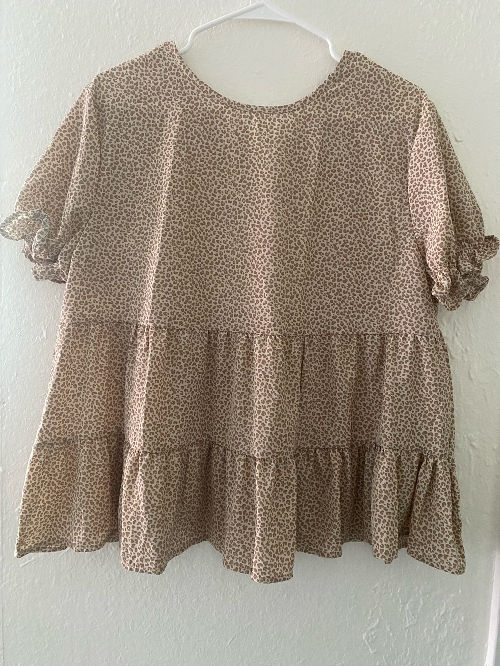 Women's Beige Leopard Print Tiered Tunic Top